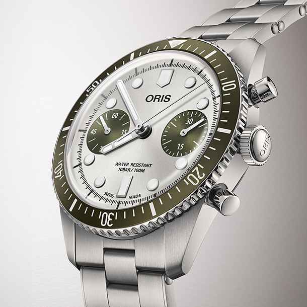Delightfully Vintage Modern Diver: Oris Divers Sixty-Five Chronograph